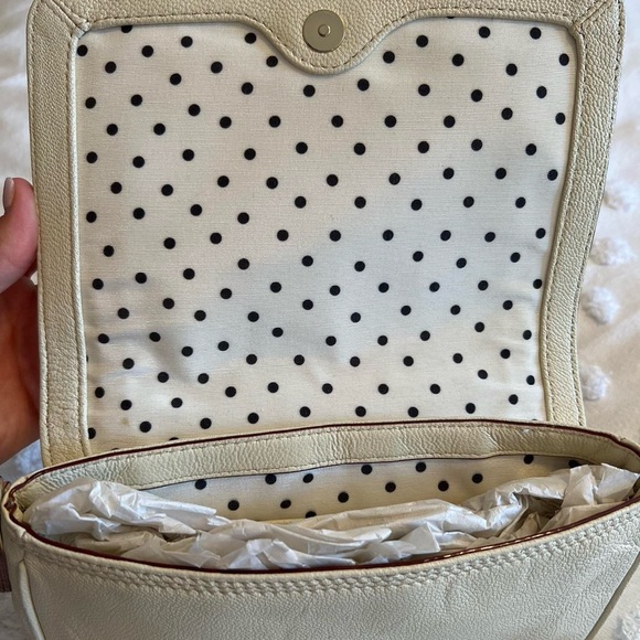 Kate Spade New York cream purse with dust bag - Picture 4 of 6
